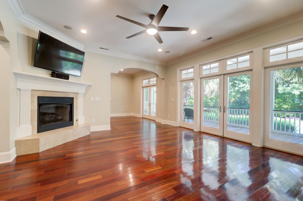 2630 Rifle Range Photo 17