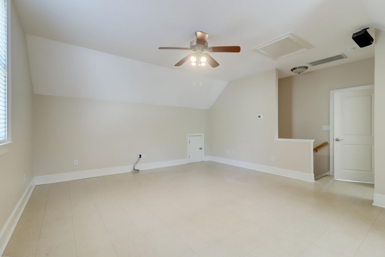 2630 Rifle Range Photo 40