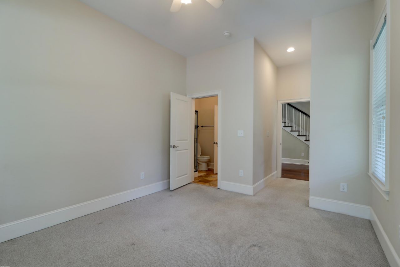 2630 Rifle Range Photo 47