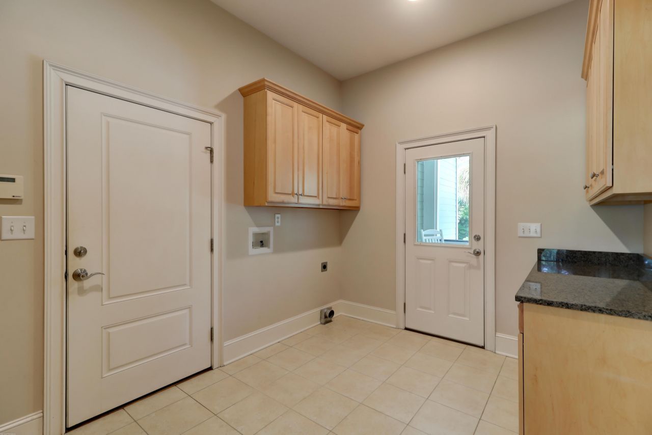 2630 Rifle Range Photo 55