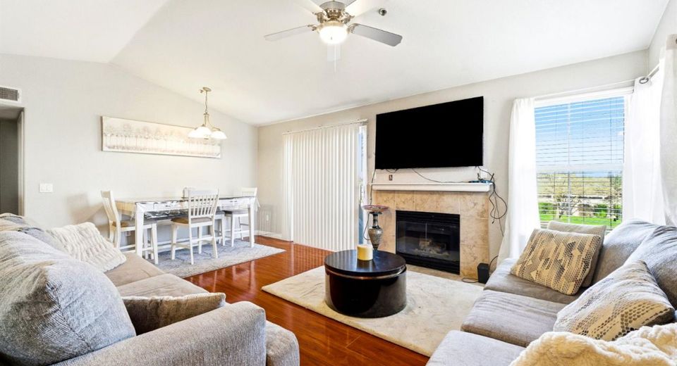 9444 Harbour Point Dr #264, Unit 264, Elk Grove, CA 95758 Photo