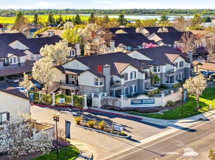 9444 Harbour Point Dr #264, Unit 264, Elk Grove, CA 95758 Photo