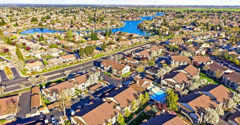 9444 Harbour Point Dr #264, Unit 264, Elk Grove, CA 95758 Photo