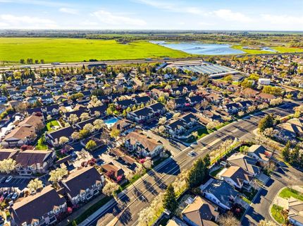 9444 Harbour Point Dr #264, Unit 264, Elk Grove, CA 95758 Photo