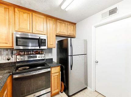 9444 Harbour Point Dr #264, Unit 264, Elk Grove, CA 95758 Photo