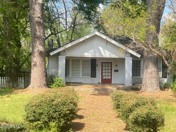 217 E Center Street, Canton, MS 39046