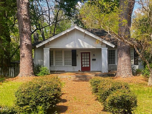 217 E Center Street, Canton, MS 39046