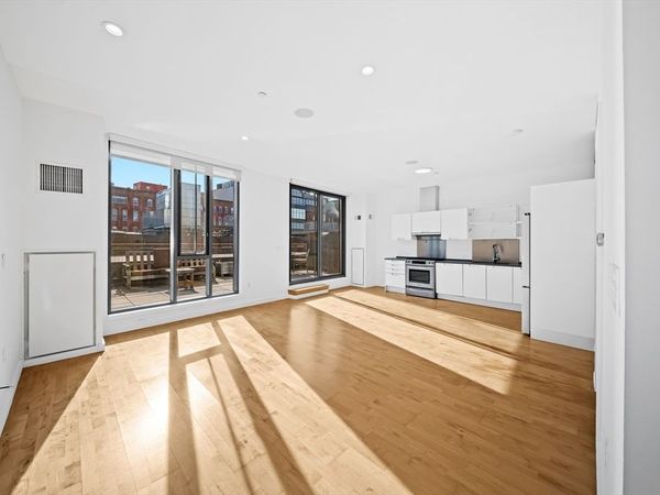 346 Congress Street, Unit 609, Boston, MA 02210