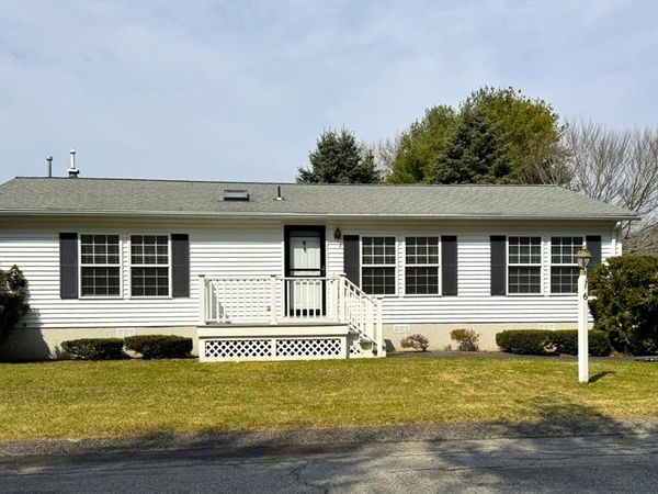 6 Edgewood Drive, Bridgewater, MA 02324