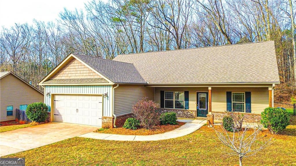 715 Sleepy Hollow, Griffin, GA 30224 Main Photo