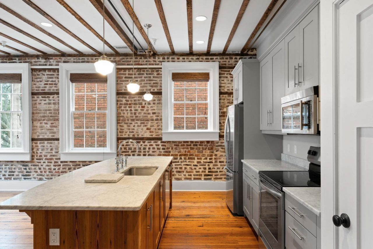 125 Meeting Street Photo 18