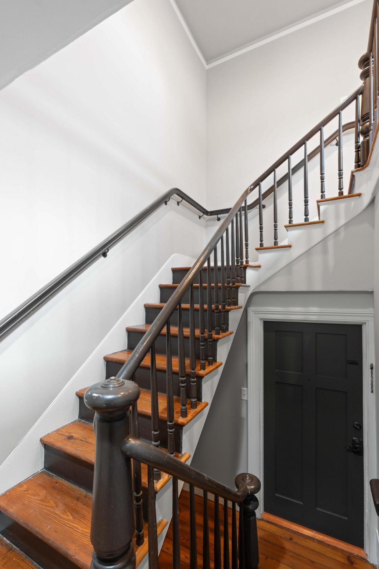 125 Meeting Street Photo 8