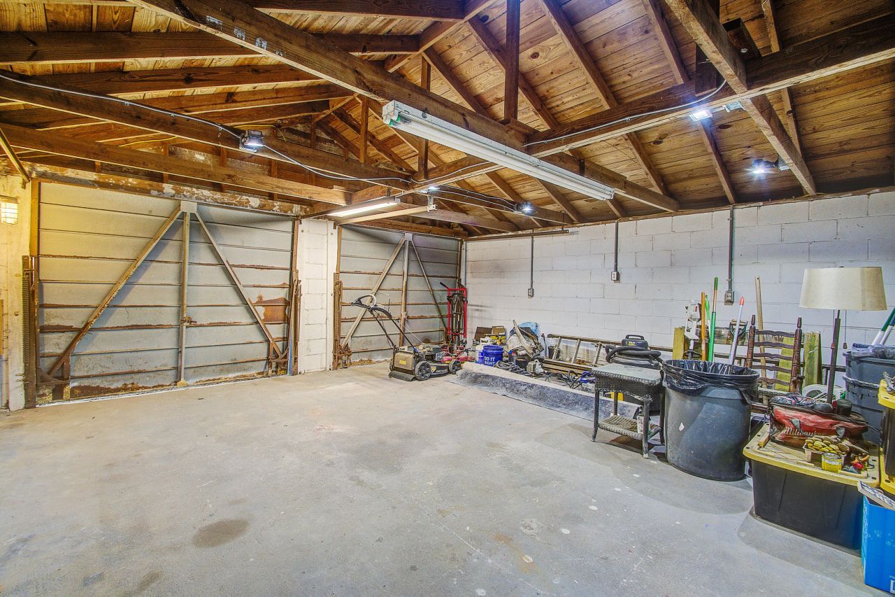 311 Cassina Road Photo 36