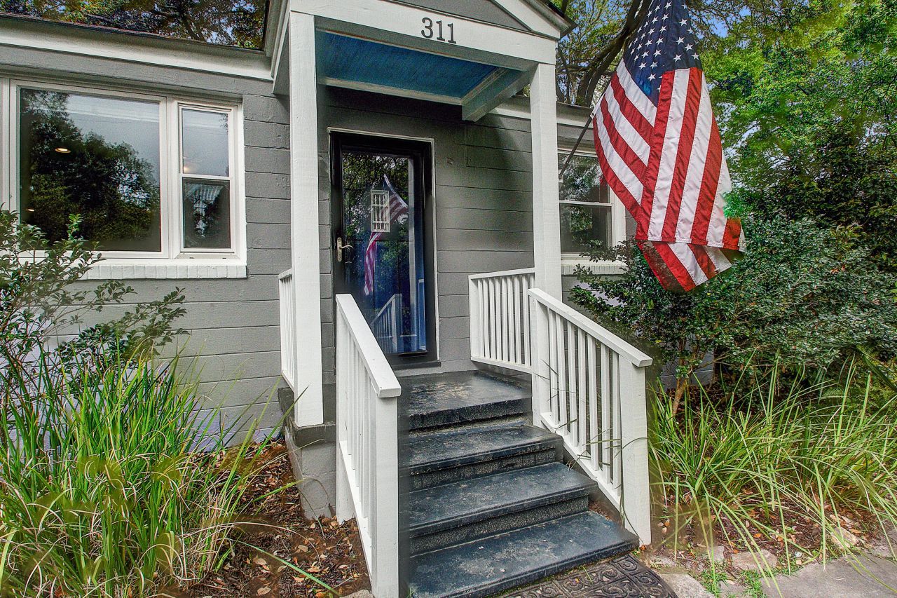 311 Cassina Road Photo 7