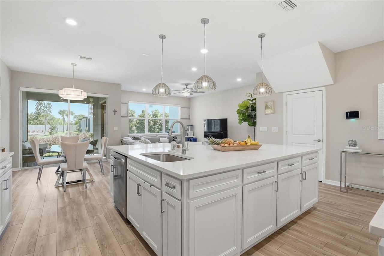 11231 Beach Walk Way Ne, Saint Petersburg, FL 33716 Photo