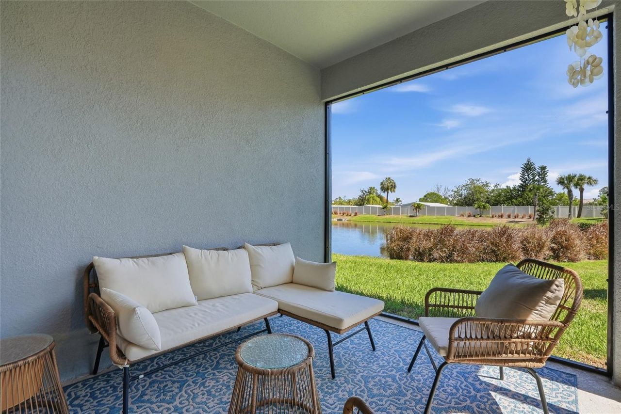 11231 Beach Walk Way Ne, Saint Petersburg, FL 33716 Photo