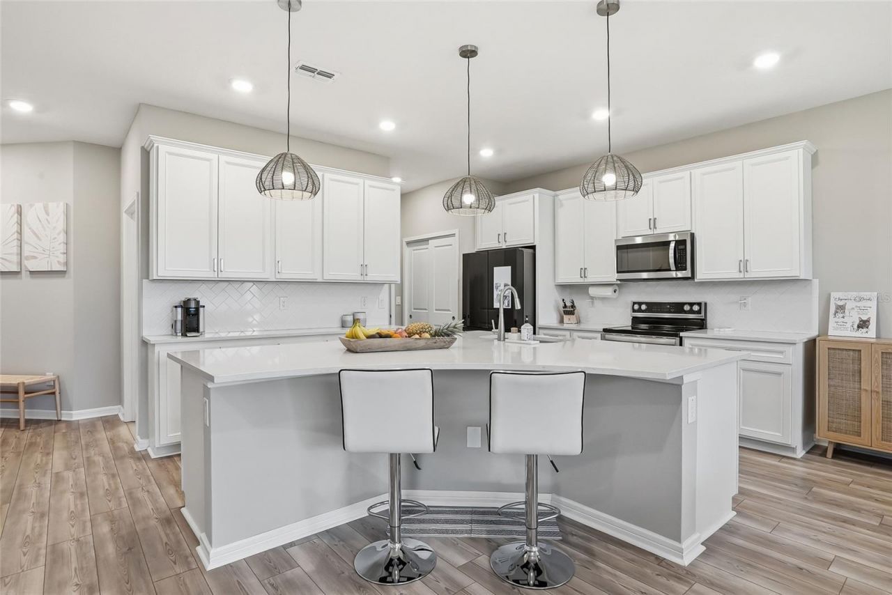 11231 Beach Walk Way Ne, Saint Petersburg, FL 33716 Photo