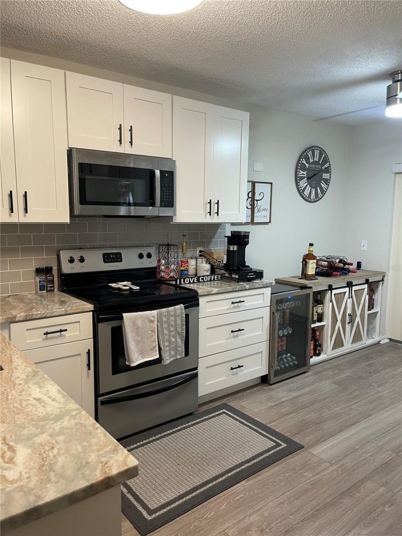 7900 Hardwick Drive, Unit 815, New Port Richey, FL 34653 Photo