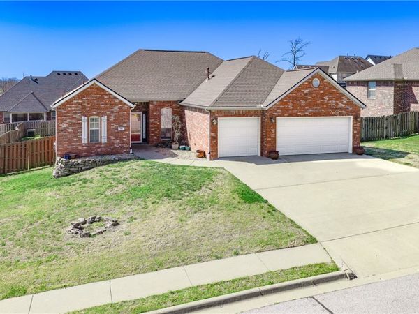 520 Coopers Farm Road , Centerton, AR 72719