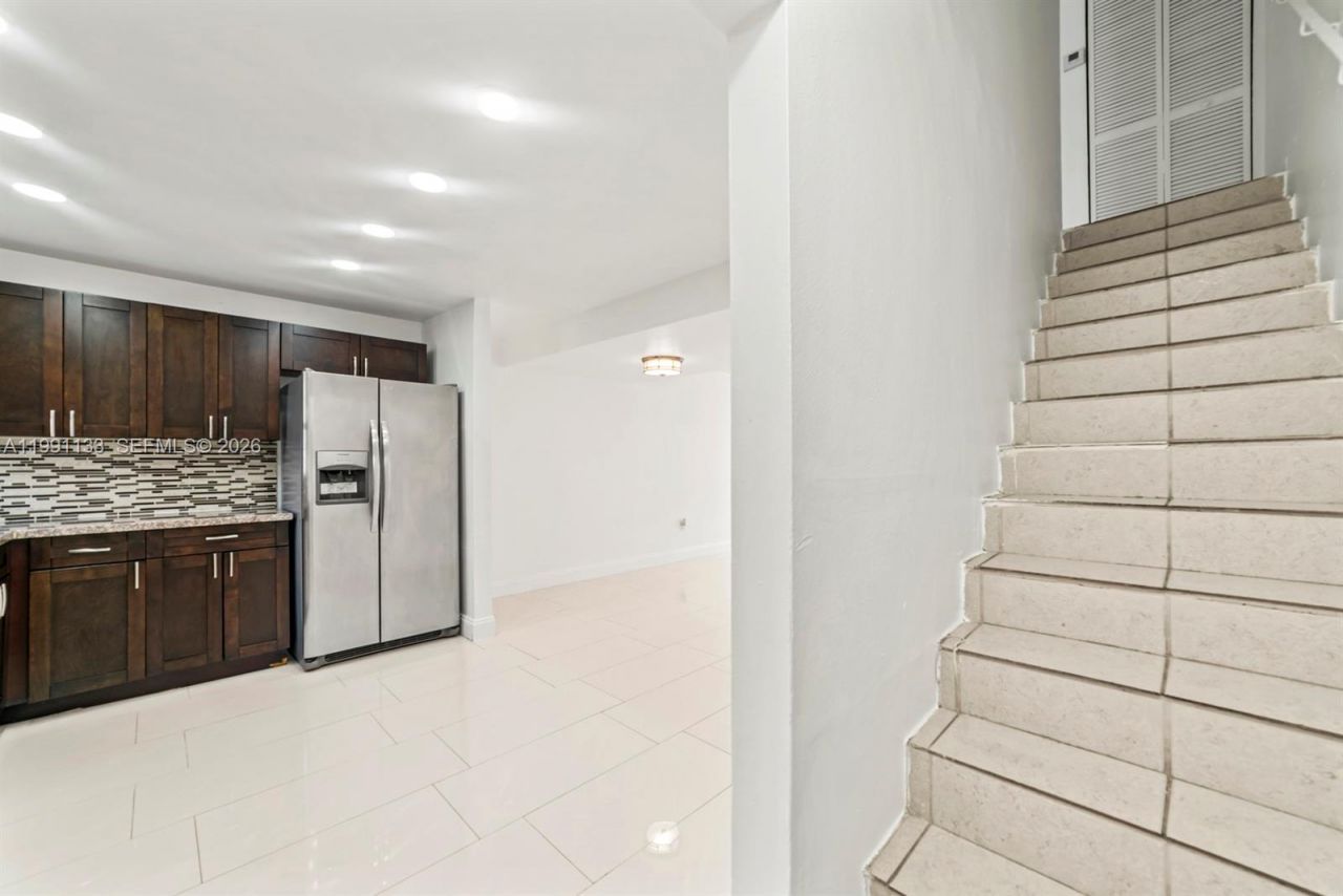 1560 NE 151st St , Unit 103, North Miami Beach, FL 33162 Photo