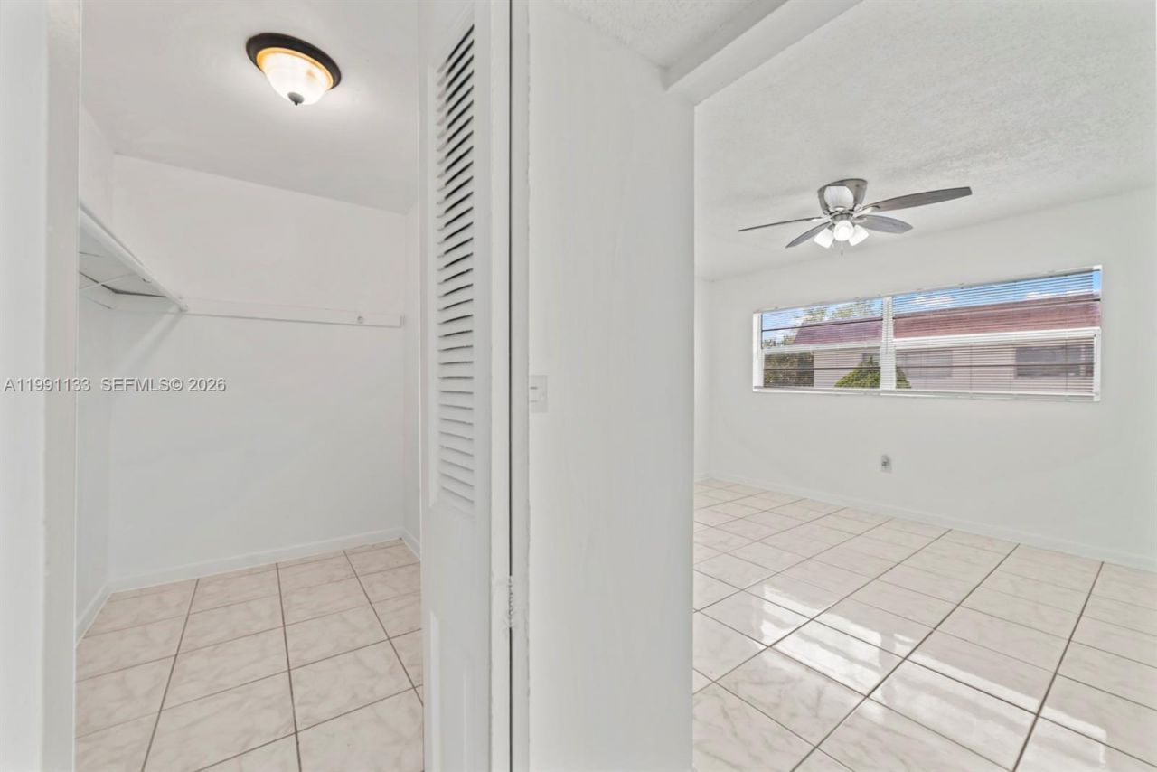 1560 NE 151st St , Unit 103, North Miami Beach, FL 33162 Photo