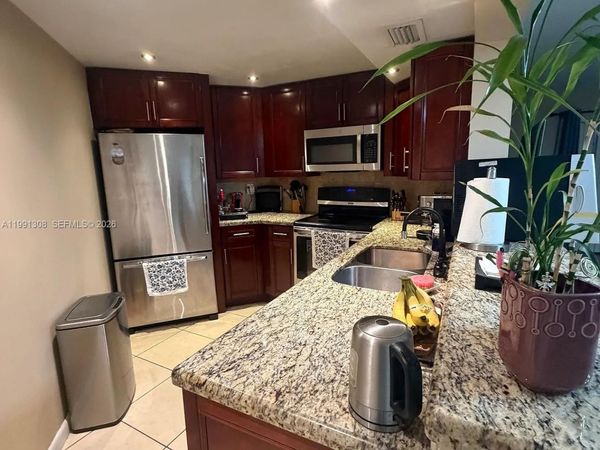 9715 Fontainebleau Blvd , Unit E213, Miami, FL 33172