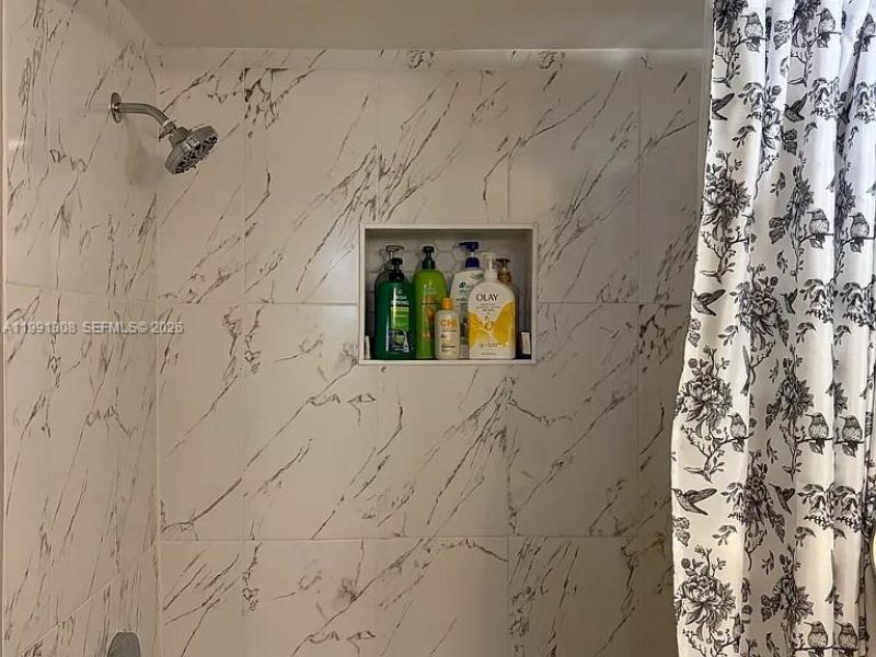 9715 Fontainebleau Blvd , Unit E213, Miami, FL 33172 Photo