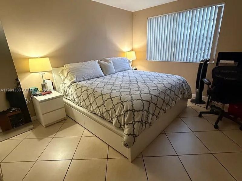 9715 Fontainebleau Blvd , Unit E213, Miami, FL 33172 Photo