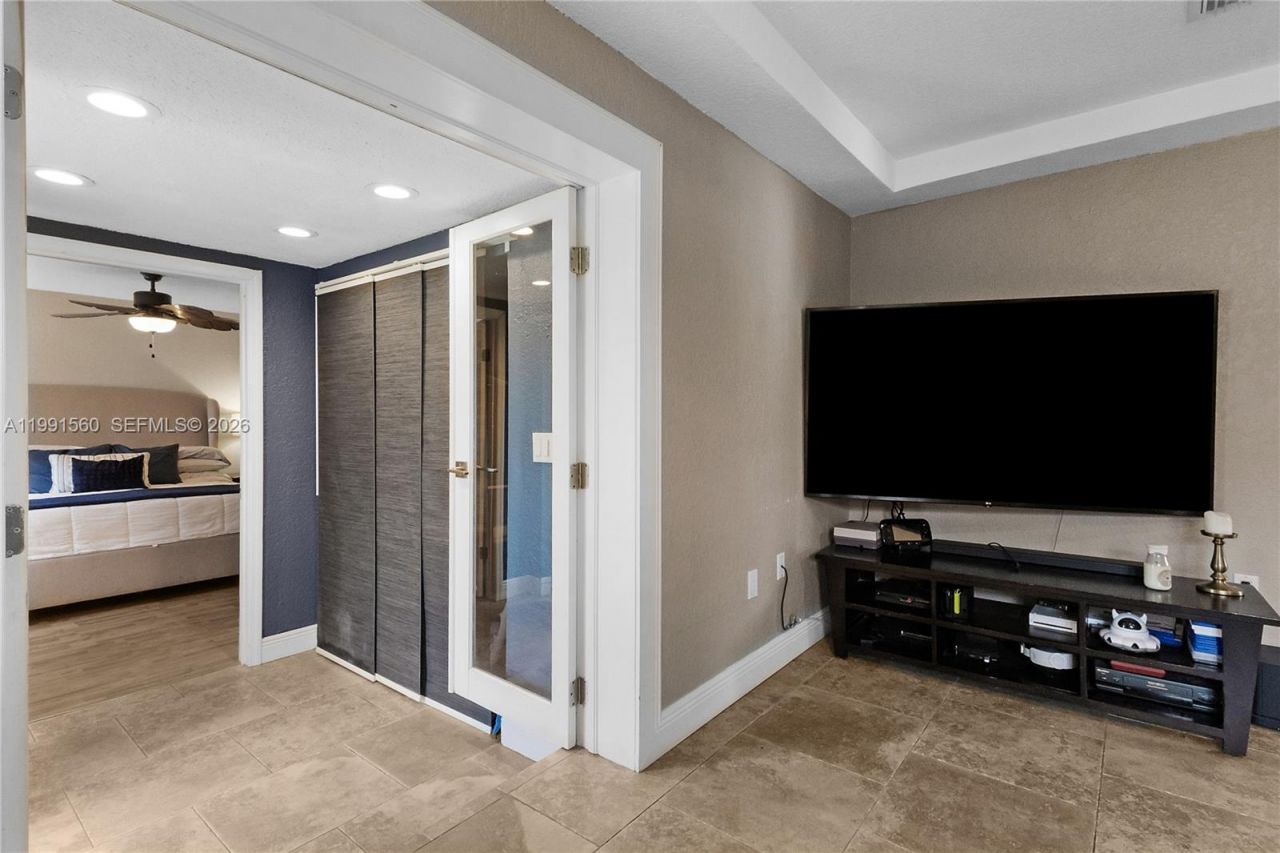 3500 SW 13th St , Miami, FL 33145 Photo