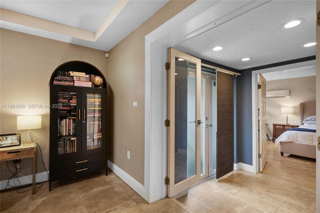 3500 SW 13th St , Miami, FL 33145 Photo