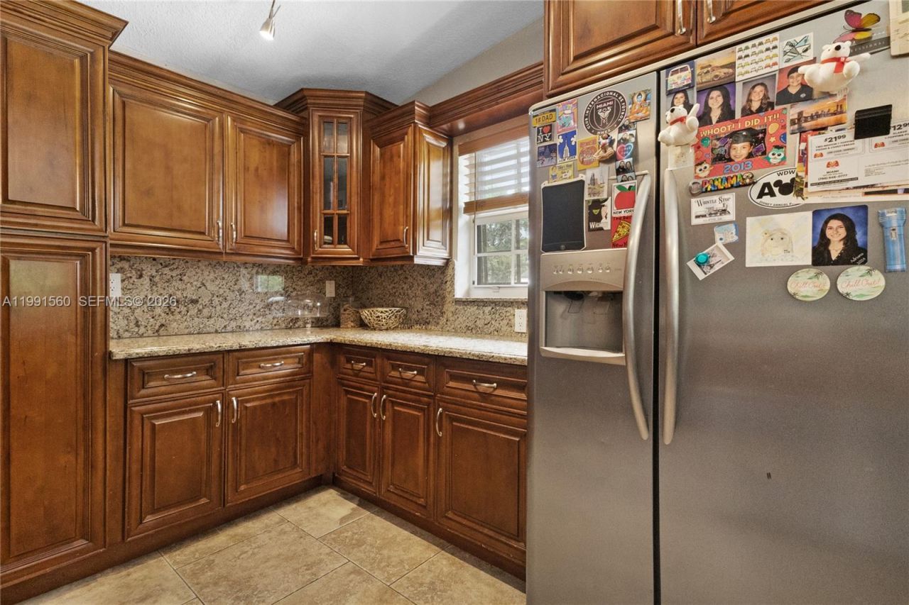 3500 SW 13th St , Miami, FL 33145 Photo