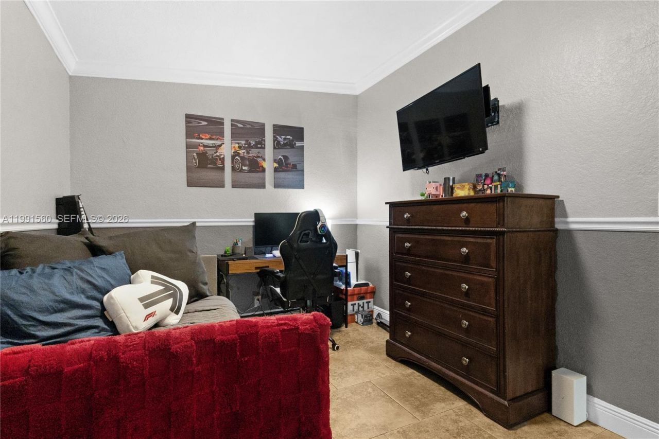 3500 SW 13th St , Miami, FL 33145 Photo