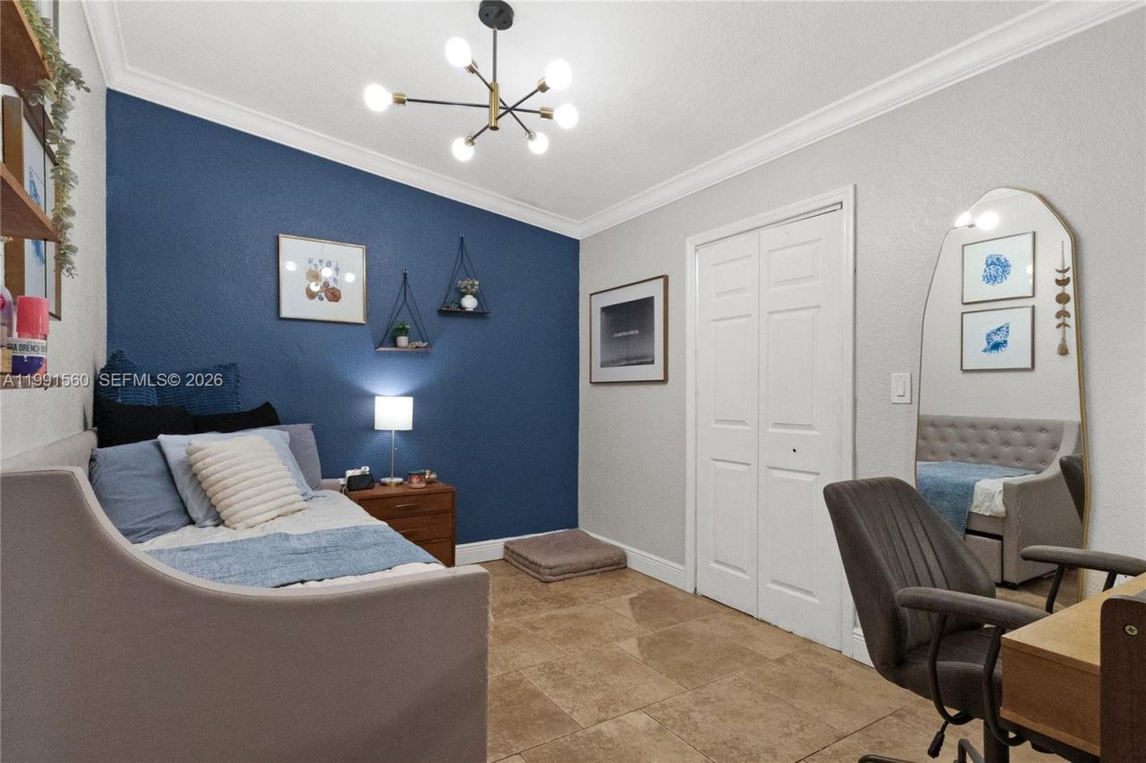 3500 SW 13th St , Miami, FL 33145 Photo