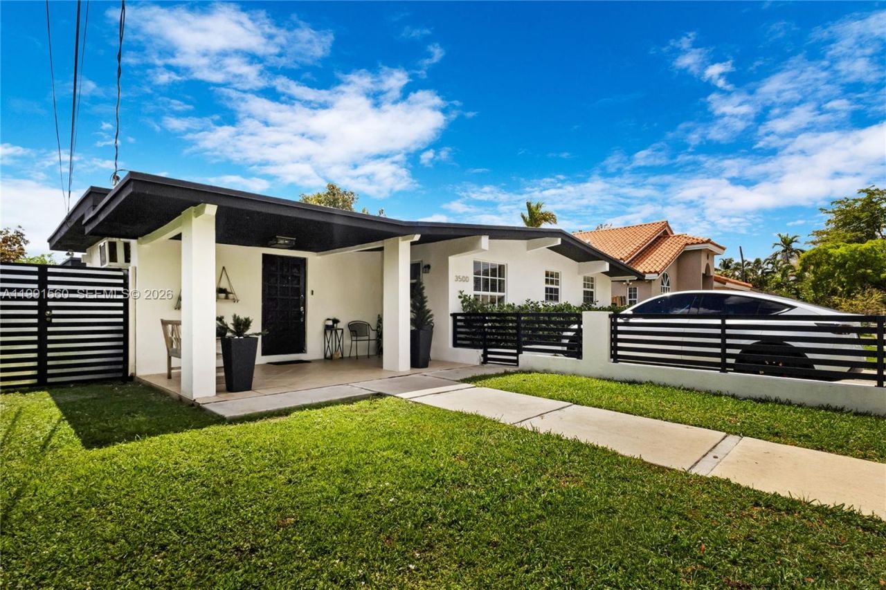 3500 SW 13th St , Miami, FL 33145 Photo