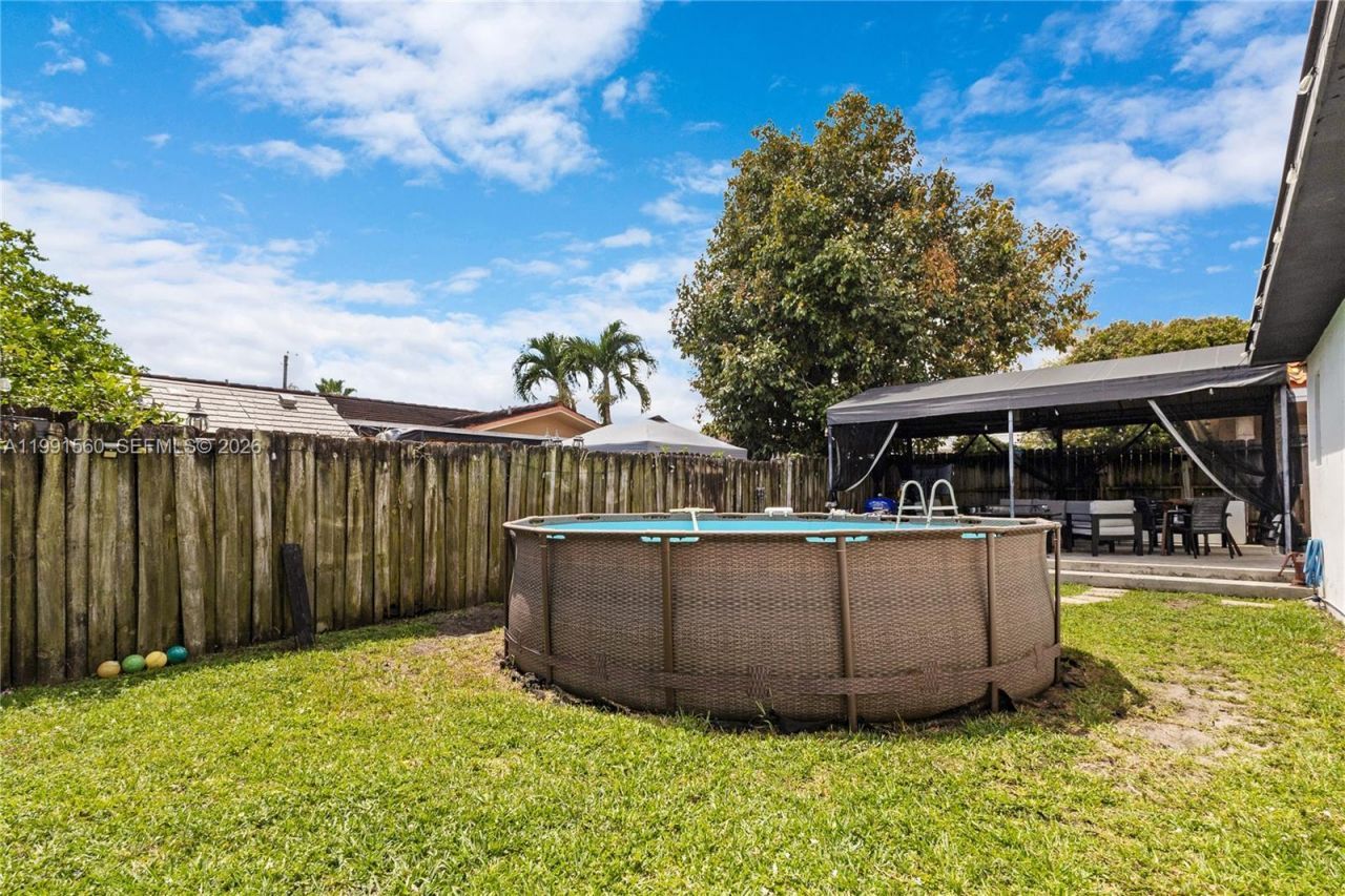 3500 SW 13th St , Miami, FL 33145 Photo