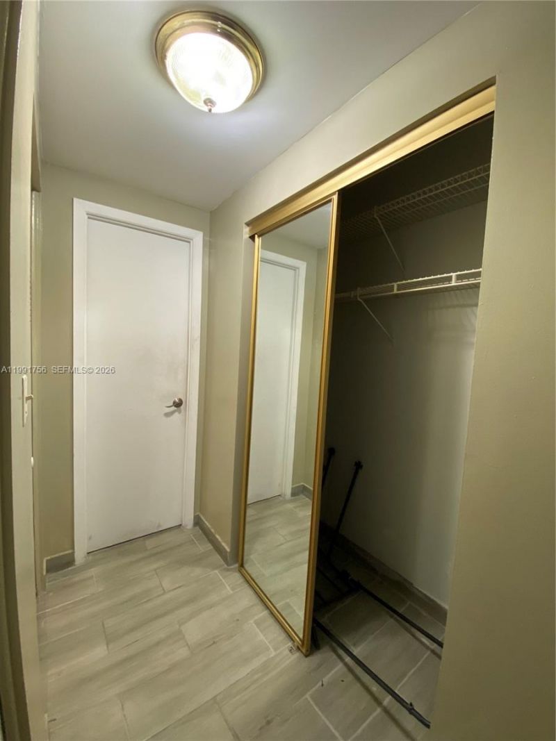 443 NE 195th St , Unit 436, Miami, FL 33179 Photo