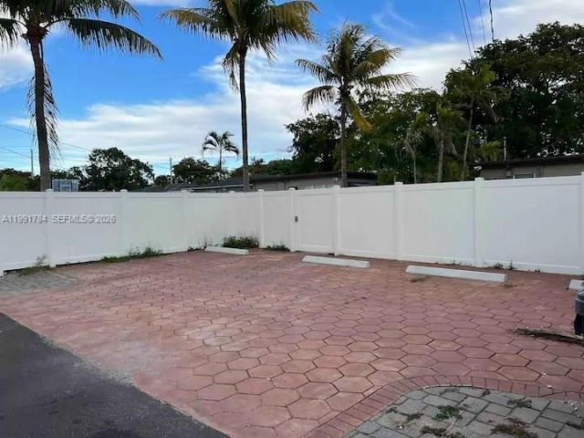 1925 Dewey St , Hollywood, FL 33020 Photo