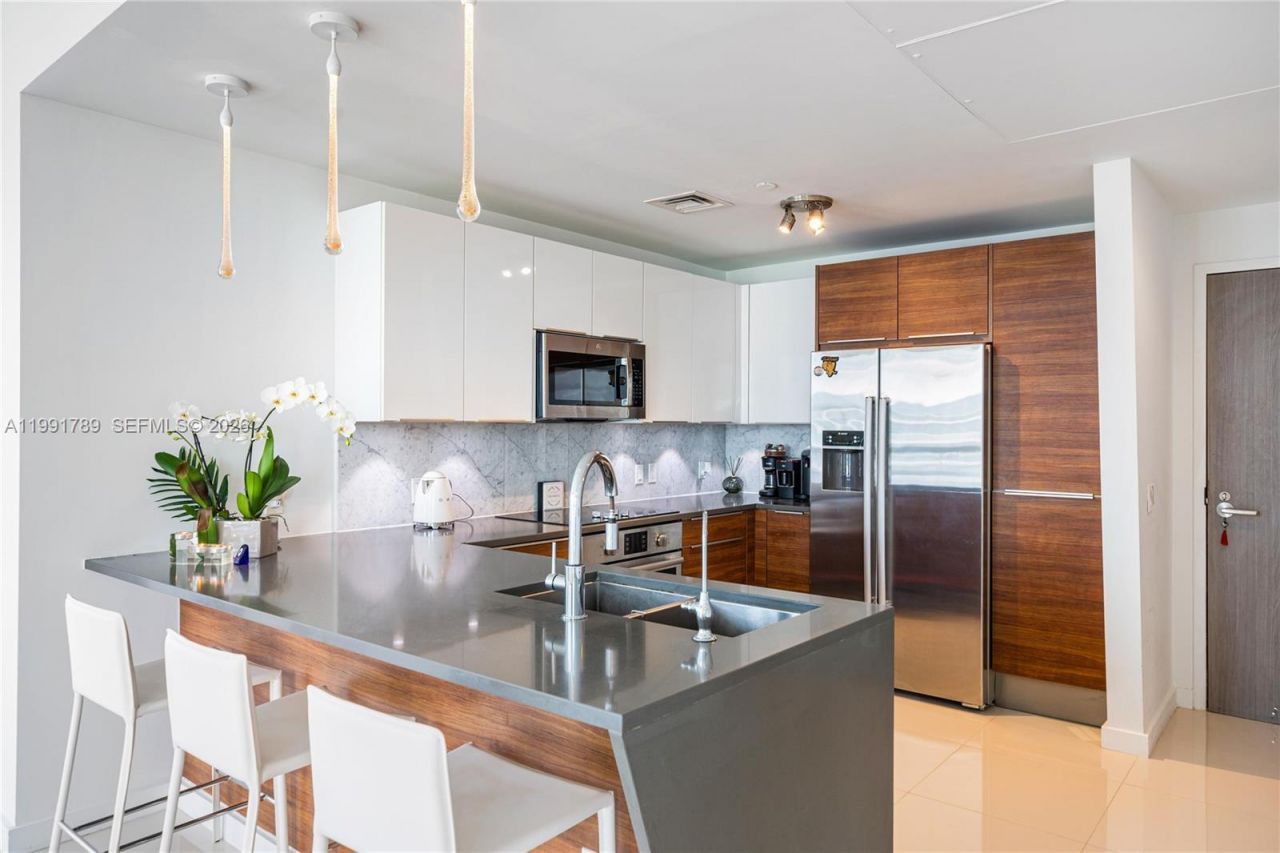 601 NE 27th St , Unit 1007, Miami, FL 33137 Photo