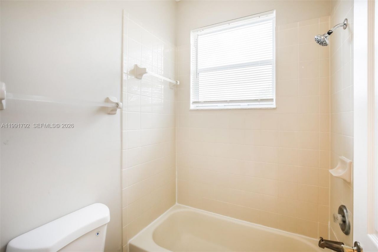 2281 NE 42nd Cir, Homestead, FL 33033 Photo