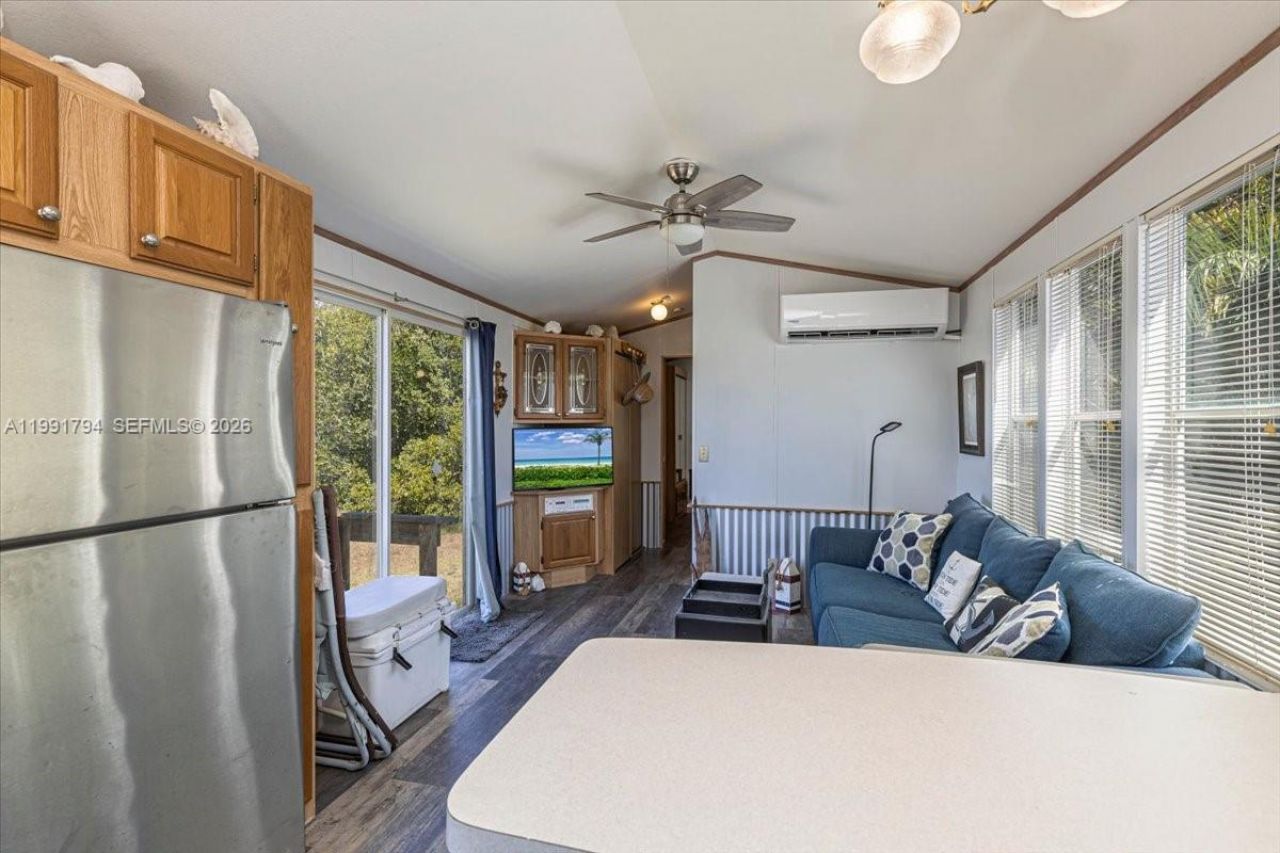 25 & 26 Plantation Dr., Everglades City, FL 34141 Photo