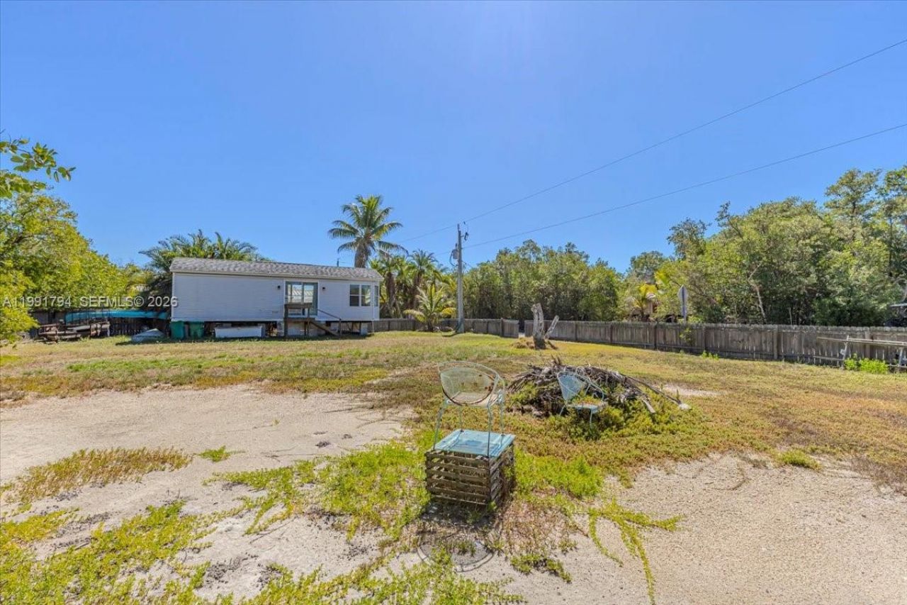 25 & 26 Plantation Dr., Everglades City, FL 34141 Photo