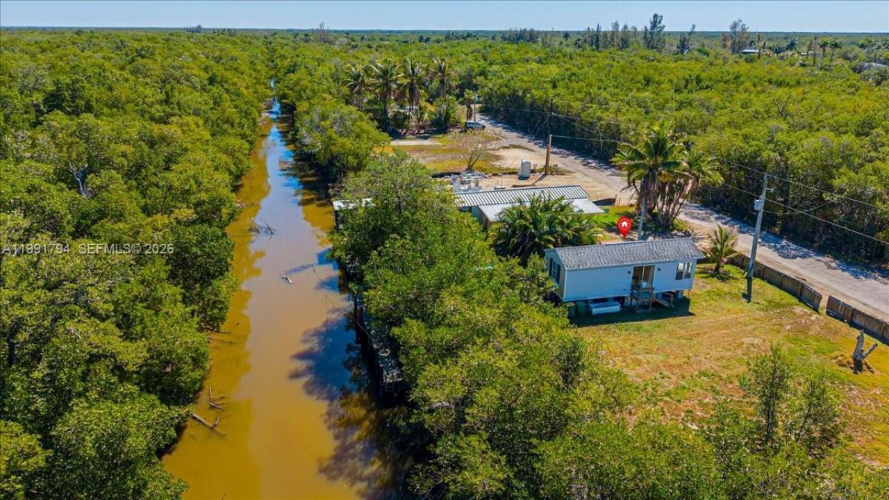25 & 26 Plantation Dr., Everglades City, FL 34141 Photo