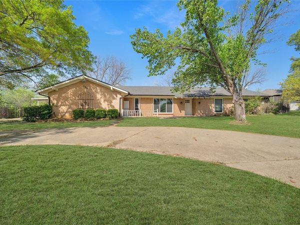 125 Redwood Drive, Highland Village, TX 75077