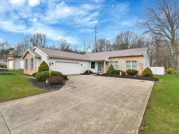 930 W Linden Circle, Mansfield, OH 44906