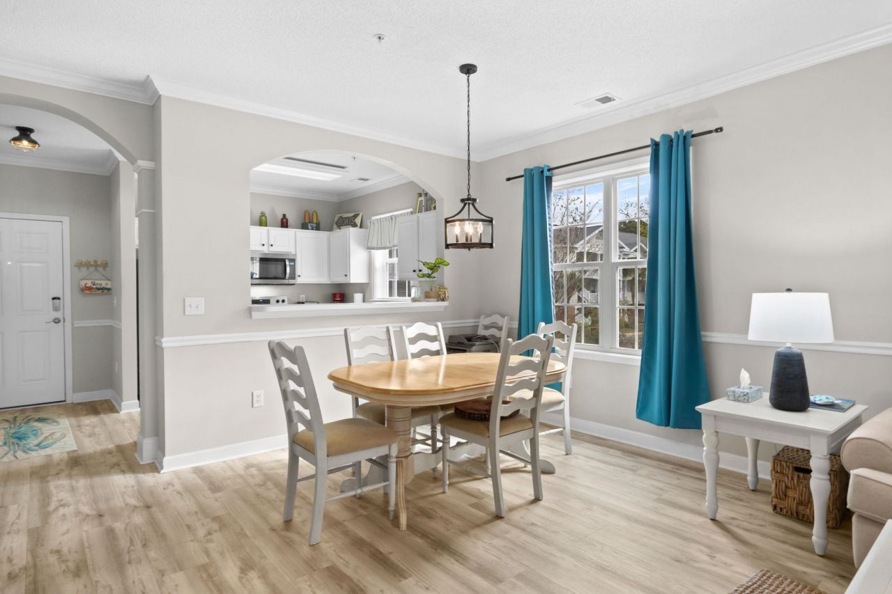 6015 Catalina Dr. Photo 10