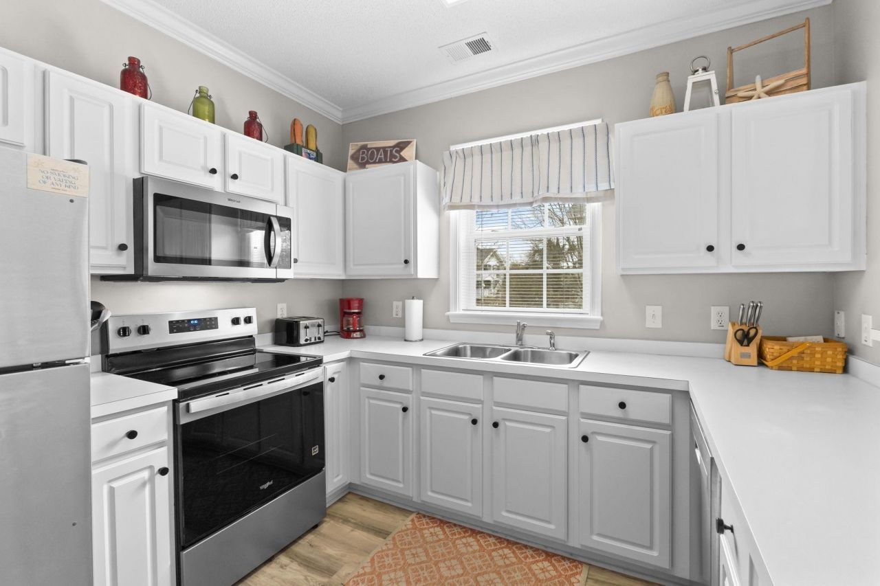 6015 Catalina Dr. Photo 12