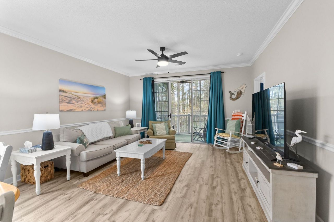 6015 Catalina Dr. Photo 7