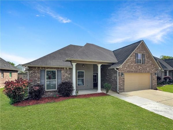 688 FAIRFIELD Loop, Slidell, LA 70458