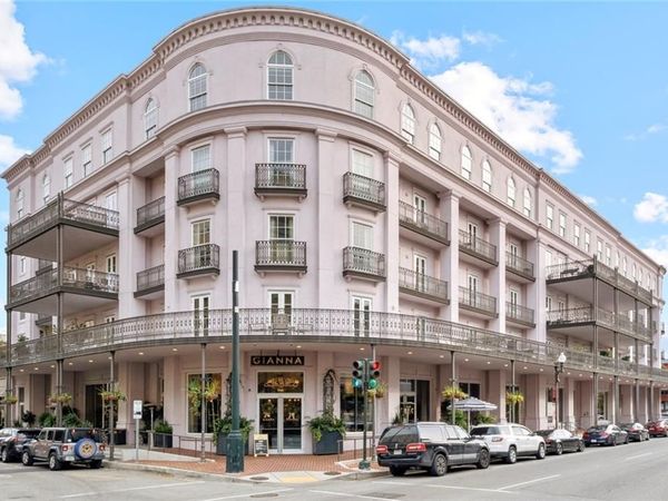 700 MAGAZINE Street, Unit 517, New Orleans, LA 70130