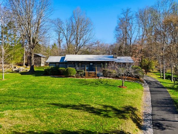 224 Sugar Hollow Trail, Piney Flats, TN 37686